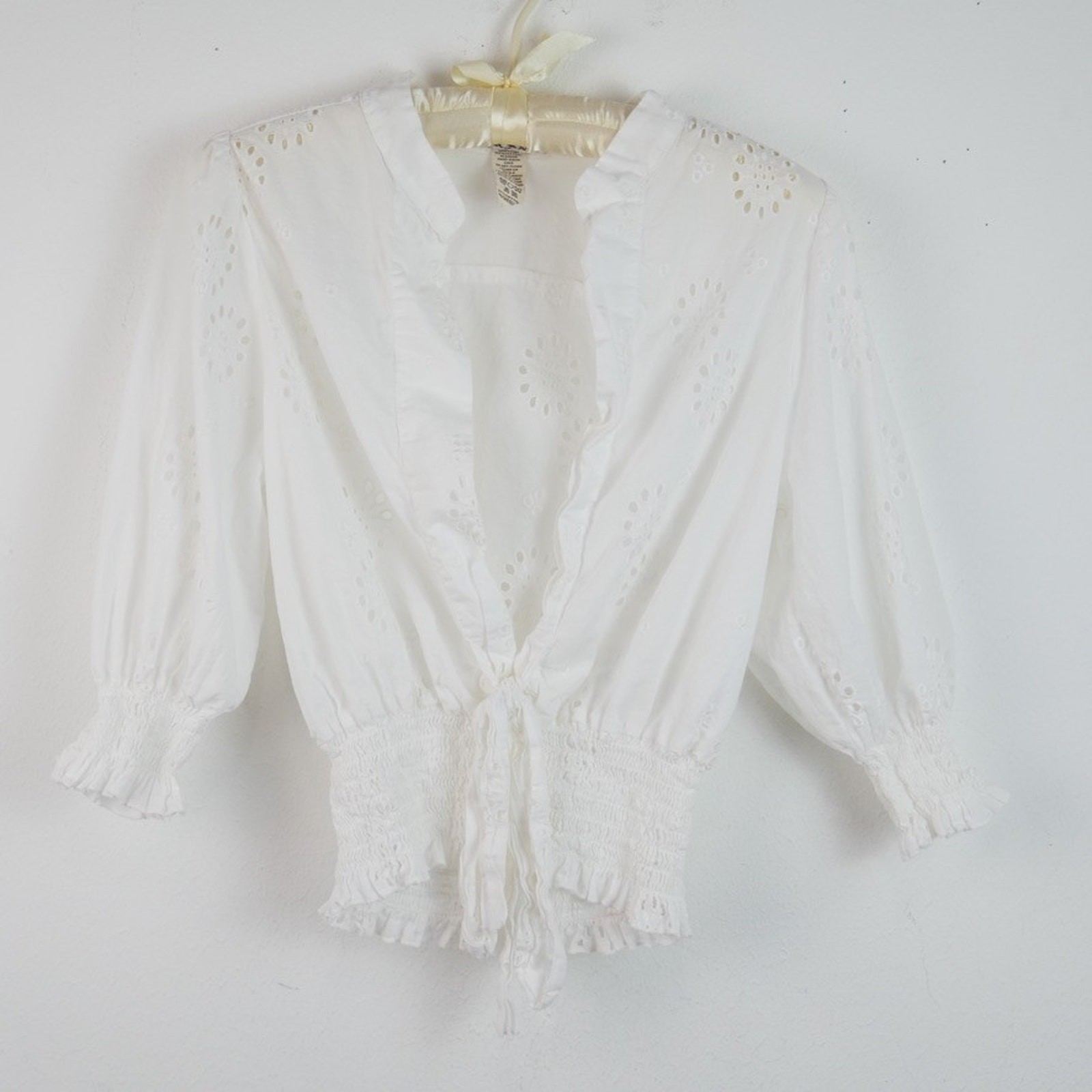 Vintage Y2K Sheer Eyelet Lace Top White Cottagecore Dainty Feminine Forever 21 M