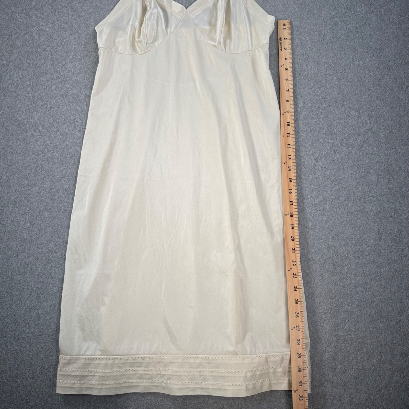 Kayser Vintage Full Slip Undergarment Womens 38 Tall Beige Nylon Adjustabl Strap