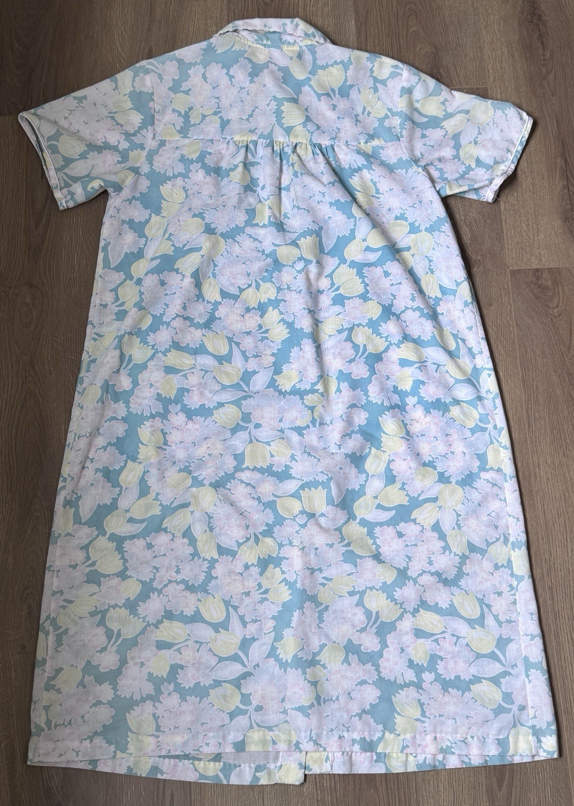Vintage Coffee Casual Floral Muumuu House Dress Snap Front Pastel Women’s Sz M