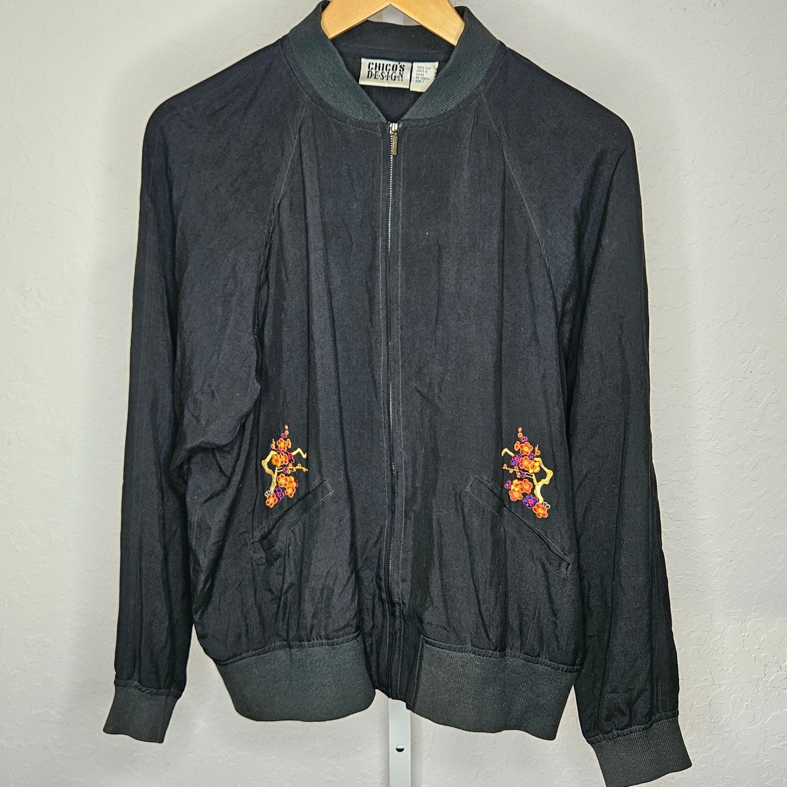 Chicos Design Vintage 100% Silk Dragon Embroidered Bomber Jacket Black Size 1