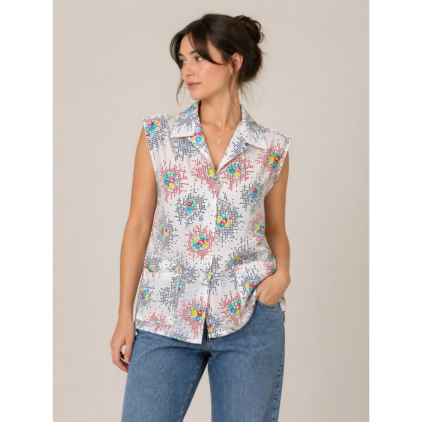 Vintage Sleeveless Button Up Floral Polka Dot Top Retro Kitschy Mod White Poly L