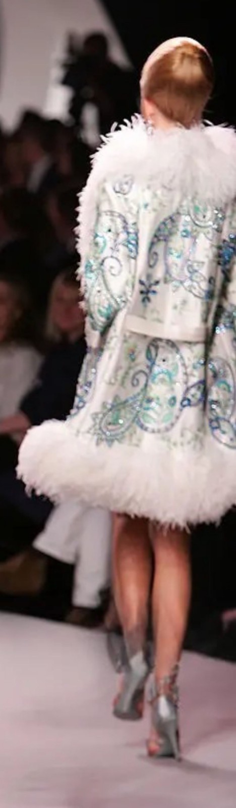 CHRISTIAN DIOR Paisley Ostrich Feather Coat 6 Ivory Blue Green Sequin Bead 2008