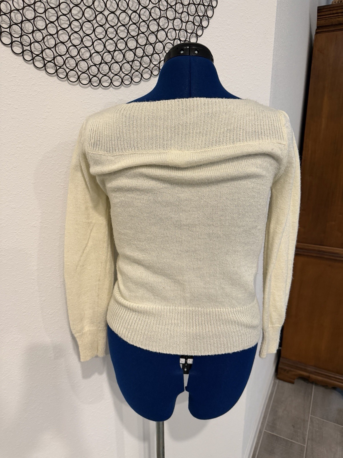 Women’s Vtg 70’s 80’s Sweater Size Small Medium