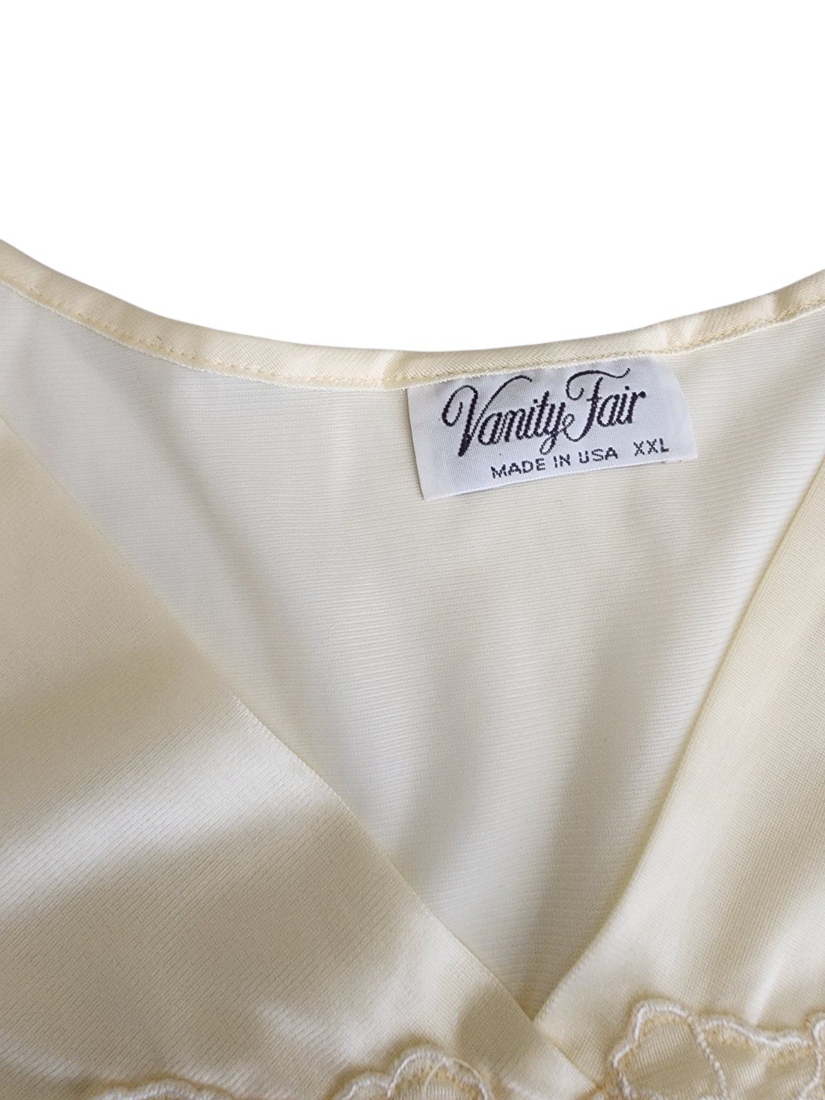 VINTAGE LOT OF 3 VANITY FAIR FULL BUST NYLON NIGHTGOWNS, SIZE 2X