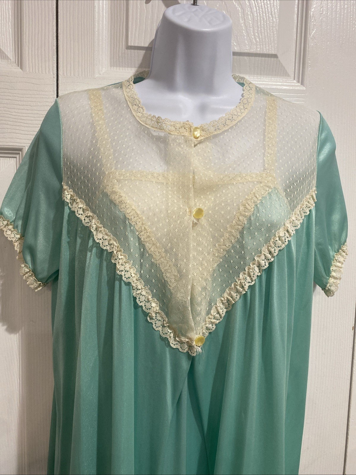 STARDUST VTG Intimate Lingerie Nightgown Robe Ensemble Laced Size M Mint Green