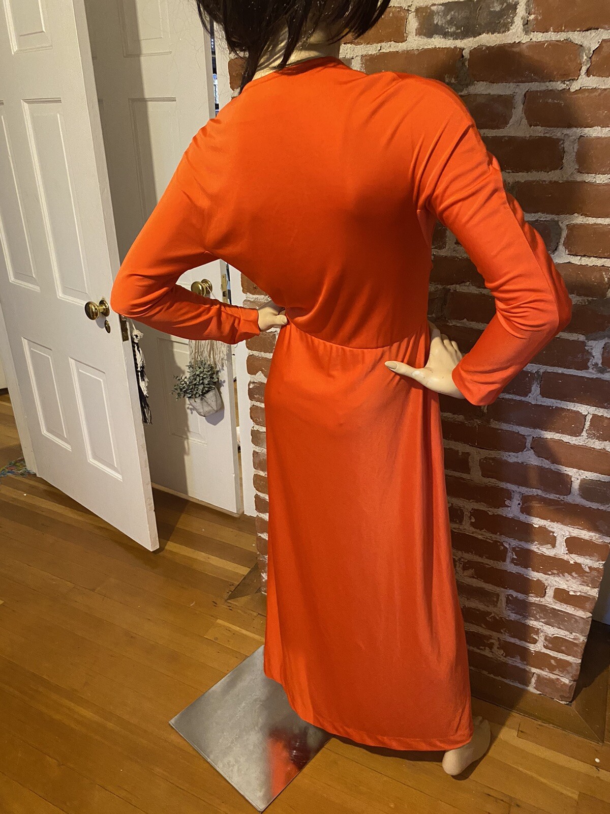 Halston IV Vintage 70s Women’s Dorian Caftan Maxi Dress Orange Red O/S Deep V