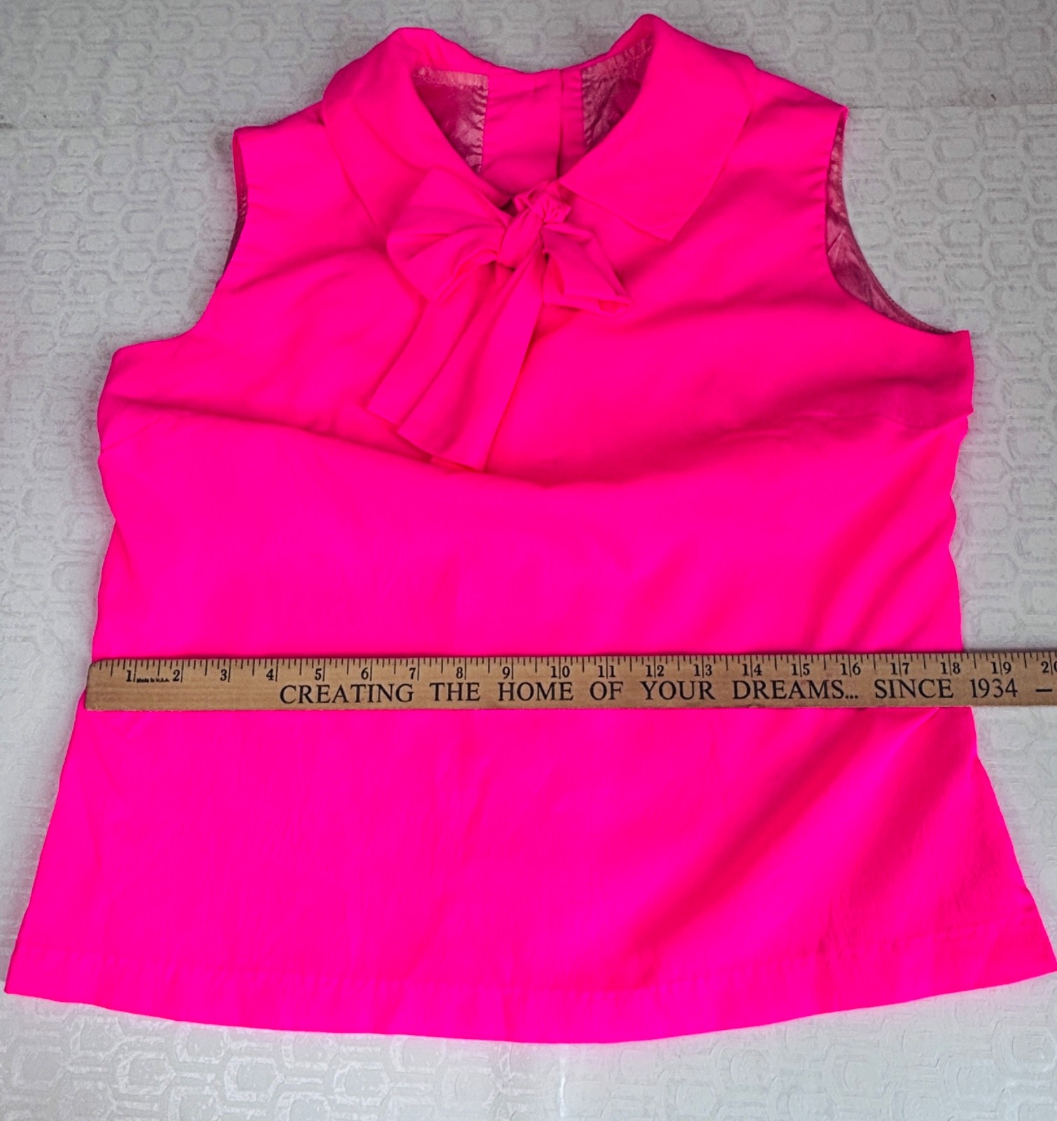 VTG 60’S MOD NEON PINK PUSSY-BOW SECRETARY TANK TOP BLOUSE SHIRT*S/M