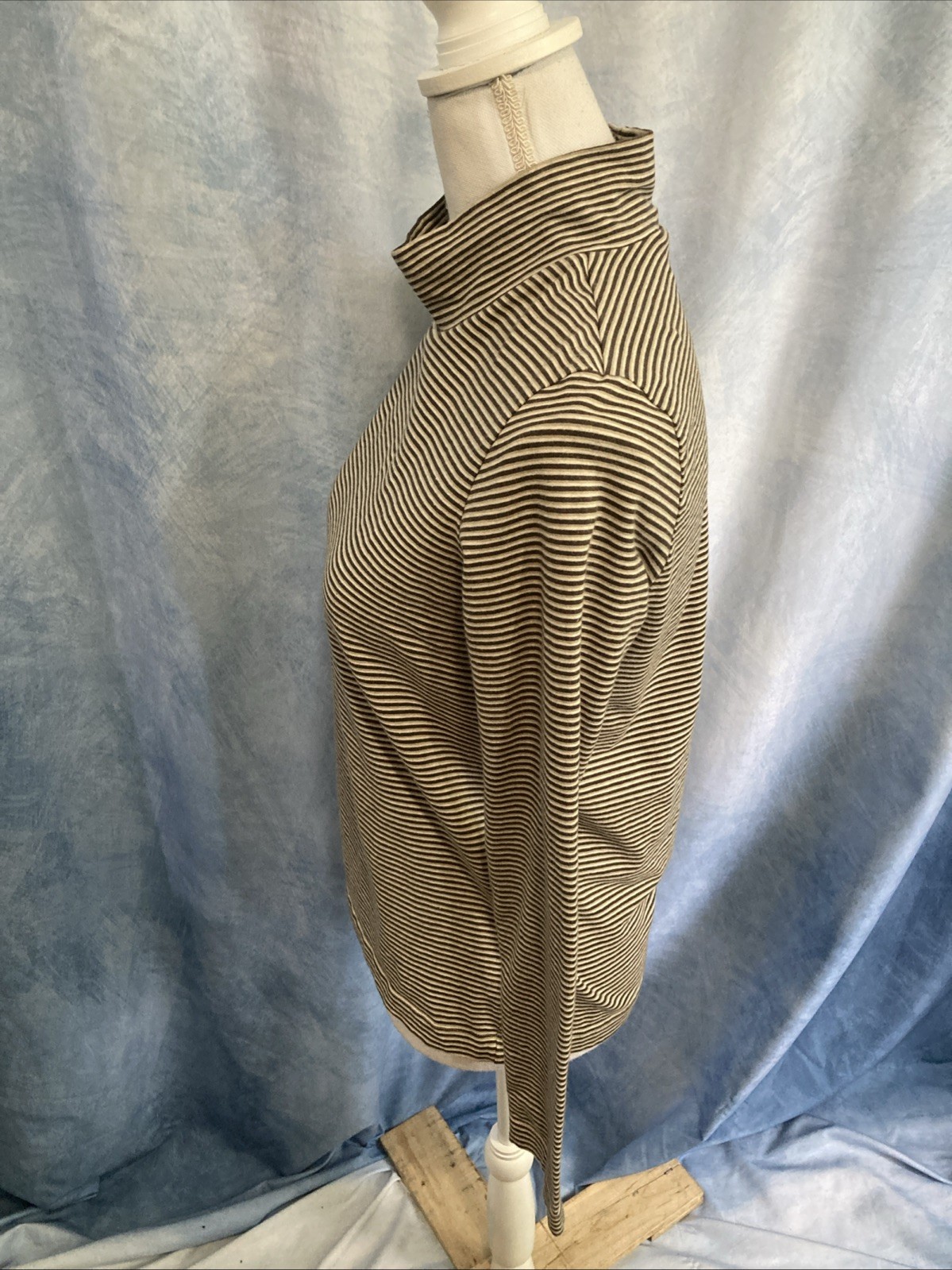 Vtg 90s Dockers LS & Co Micro Stripe Mock Turtleneck Shirt Top Brown Tan Retro