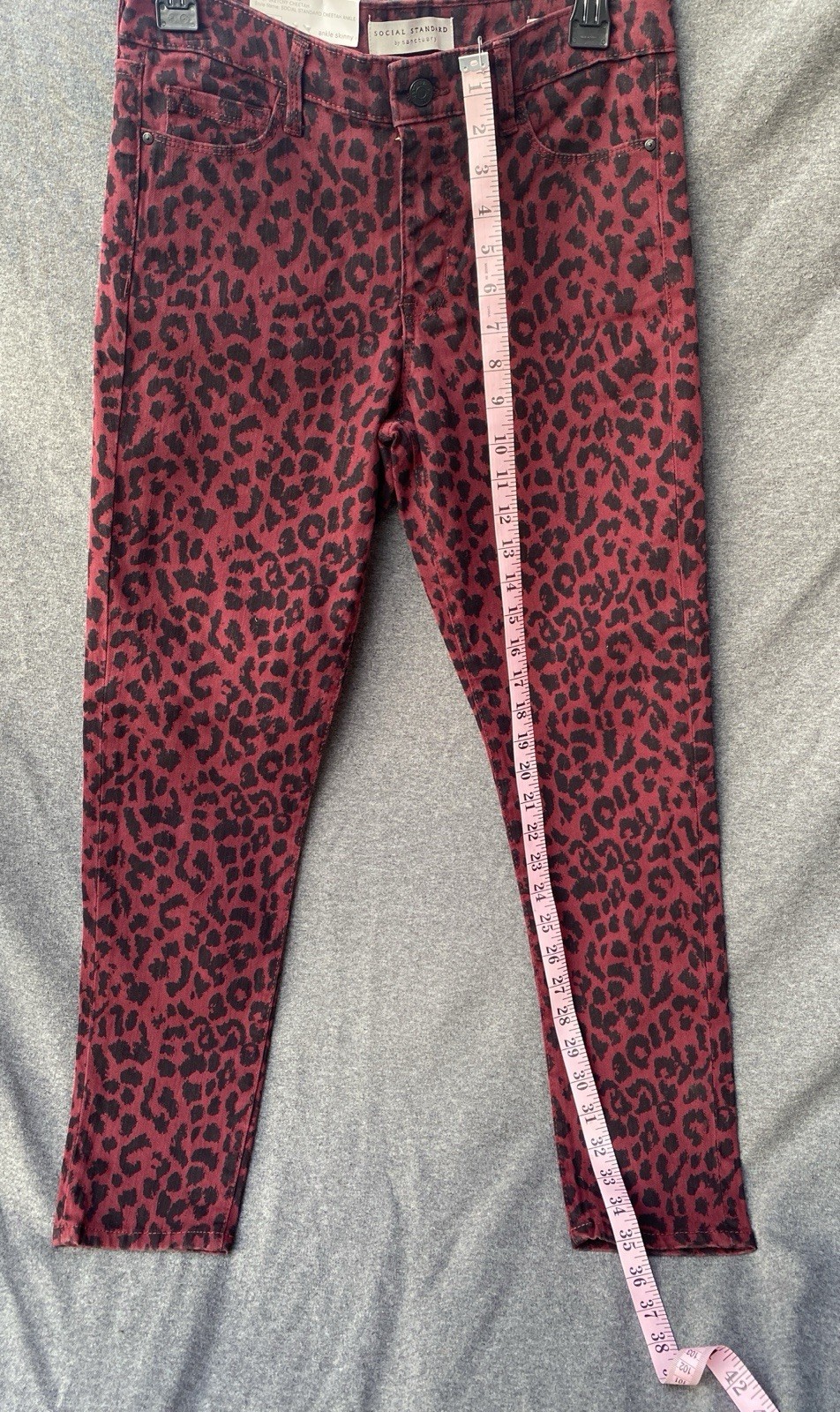 Maroon Cheetah Skinny Jeans Sz 4 By Social Standard New With Tags