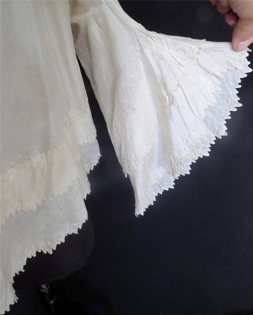 VERY RARE VICTORIAN ANTIQUE FRENCH FINE CREAM SILK HAND EMBROIDERED JACKET SZ L