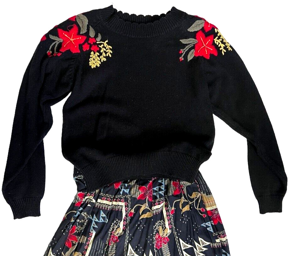 Vintage 1980s Thats Me Ugly Christmas Sweater Gaucho Pants Set Poinsettia M