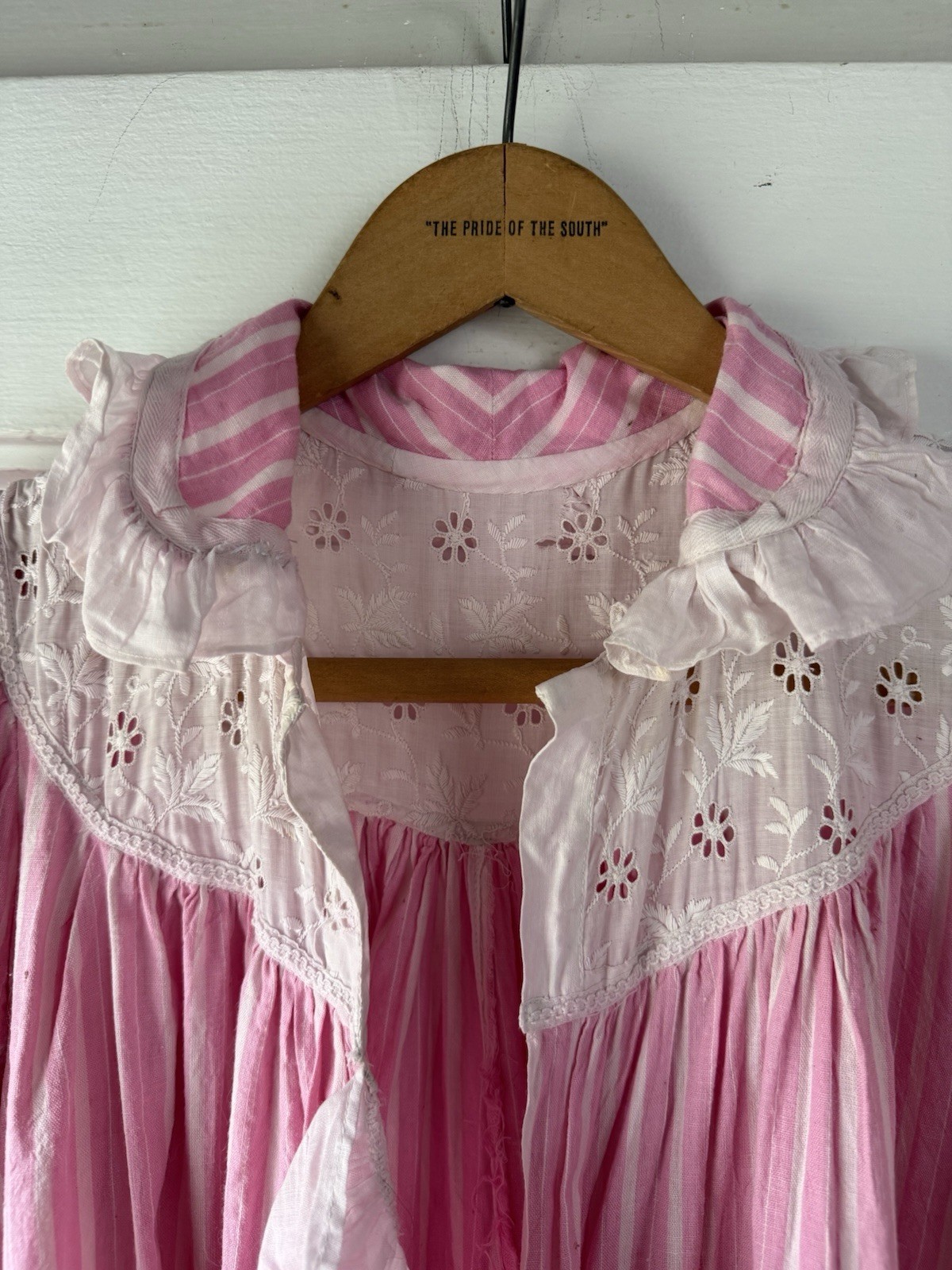 Antique Handmade Pink Striped Dressing Gown Robe In Heavy Cotton With Lace M