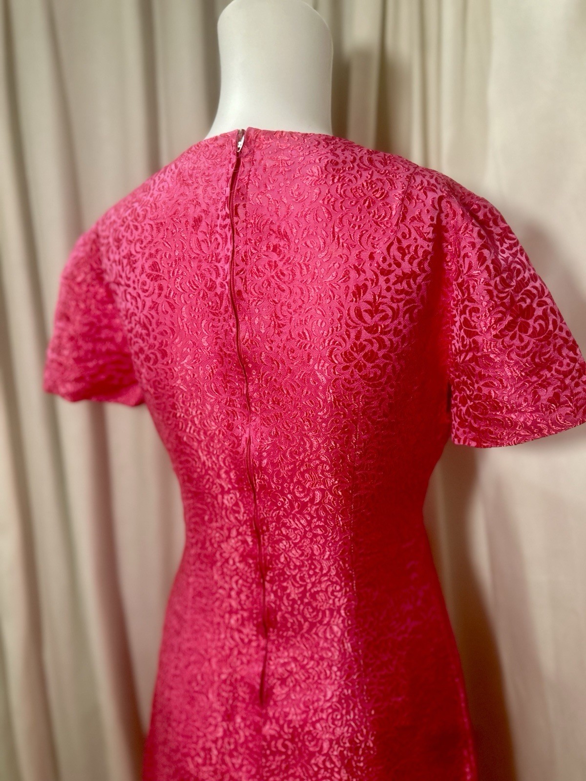 Vtg 50s 60s Handmade Hot Pink Jacquard Mod Go Go Cocktail Shift Mini Dress SZ S