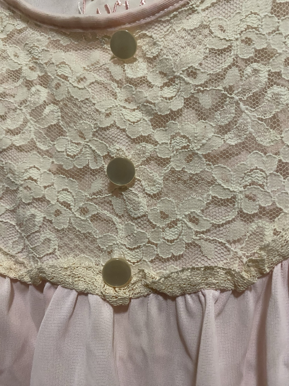Very Vintage 60s night gown baby pink lace on top old style by Avian ladies sz S