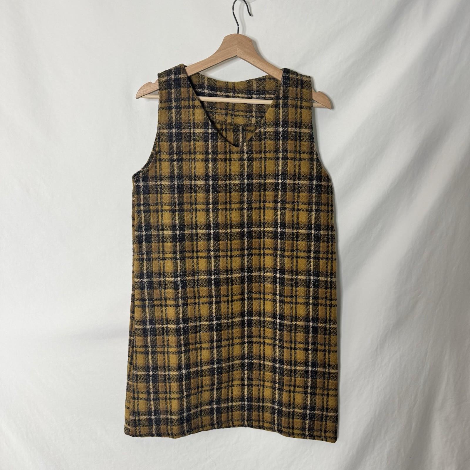 Vintage Plaid Sleeveless Shift Dress in Yellow and Black – M