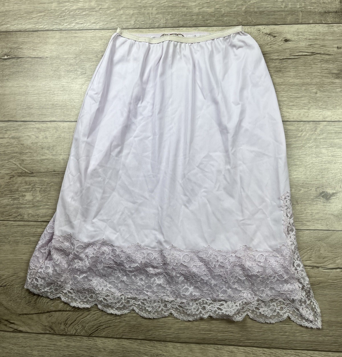Vintage Vassarette Lingerie Half Slip Light Purple Lilac Slit Lace Short Small