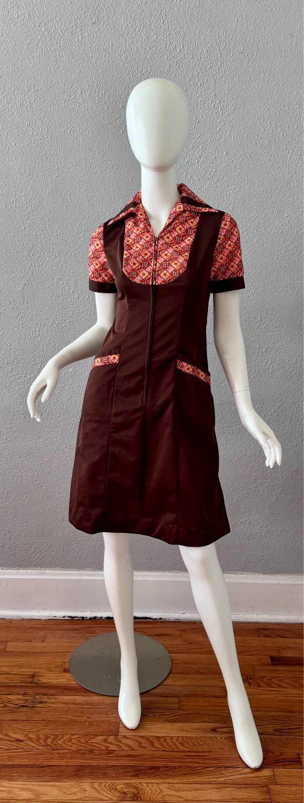 Vintage 70s Retro Zip Front MOD Crest Careers Uniform Dress S