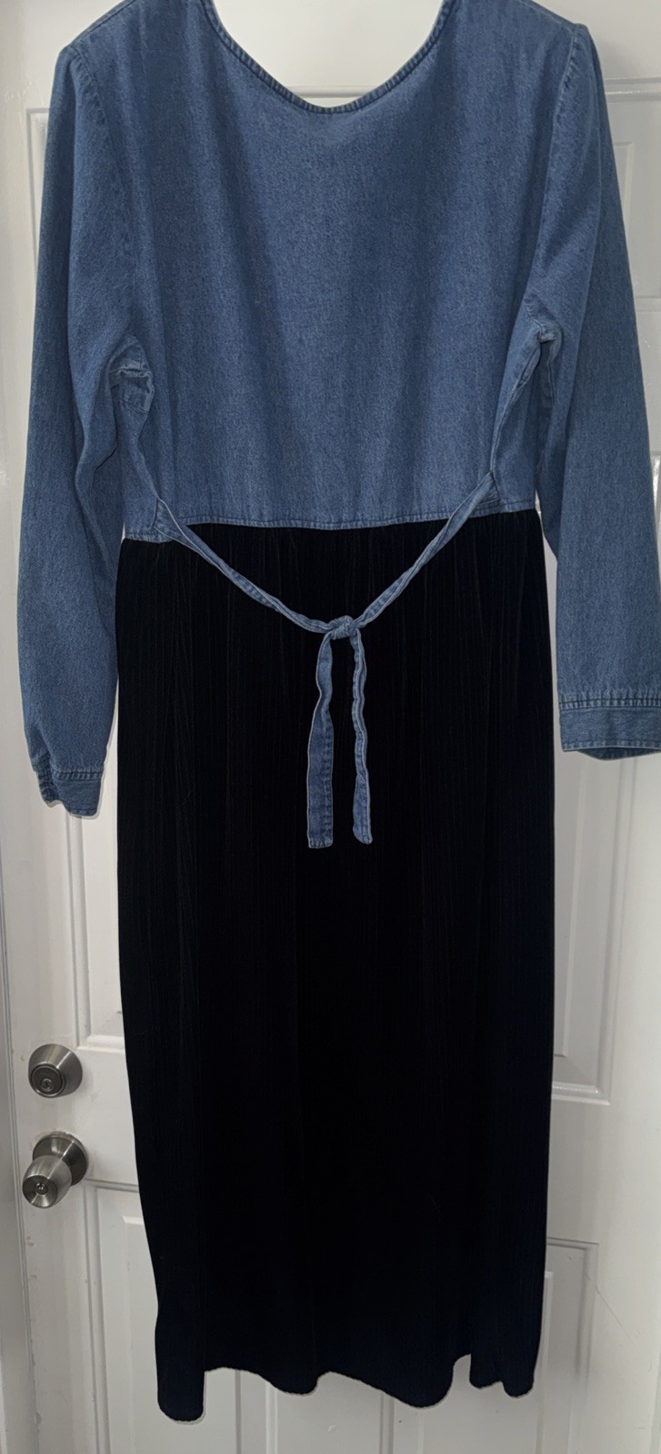 VTG 80’s C Studio Denim & Black Velvet Dress with Lace Collar Size 14