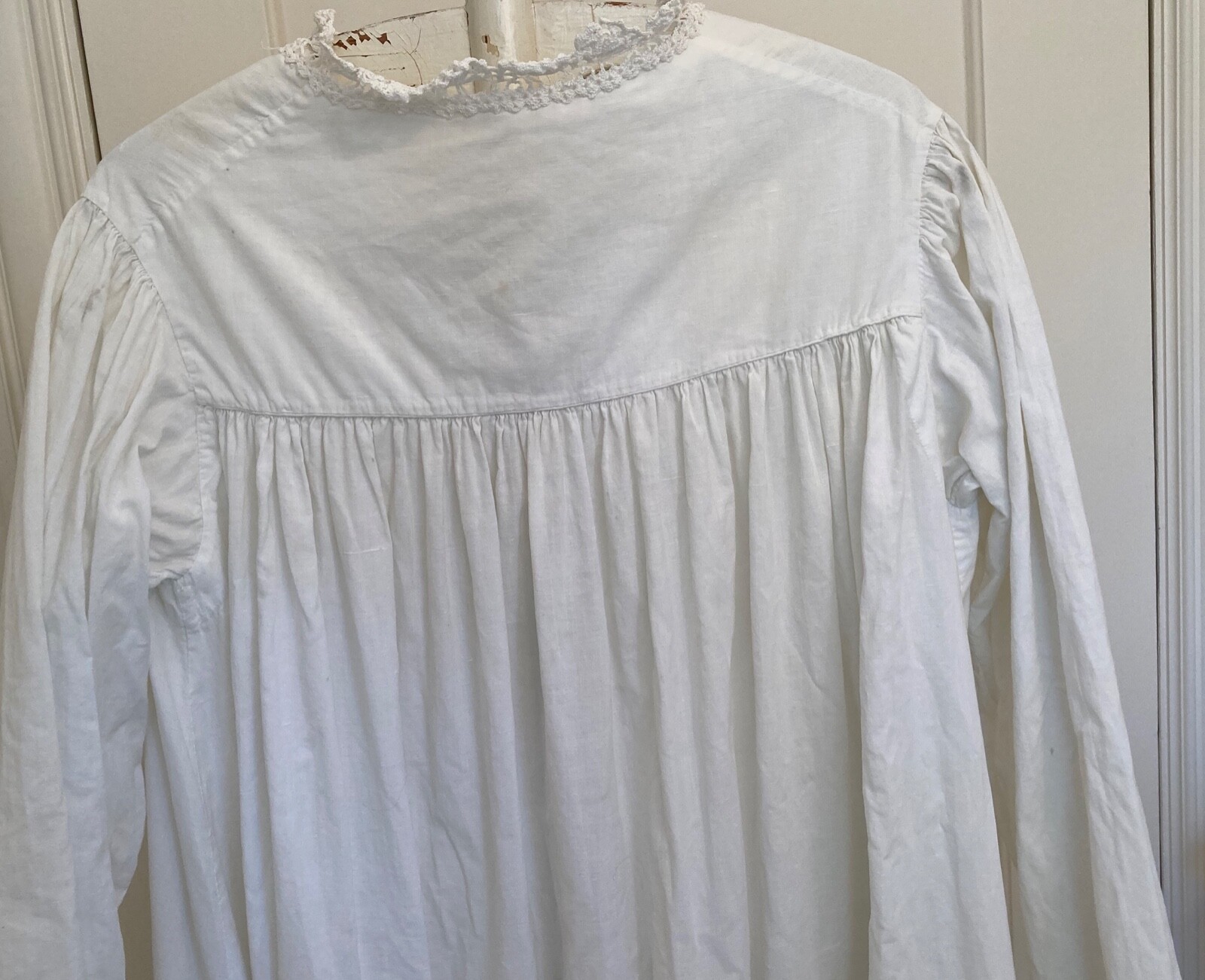 Antique Vintage Edwardian Victorian Heavy Cotton Long Nightgown 1880-1900s AS IS