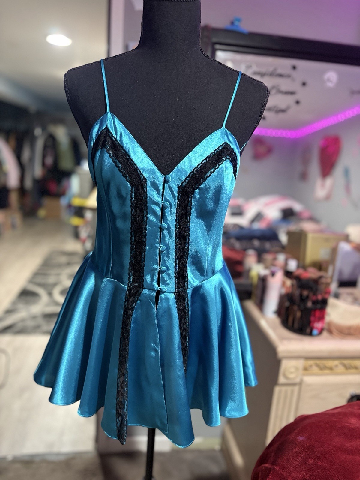 Vintage NWOT Victoria Secrets Teal Satin & Lace Camisole Top- small