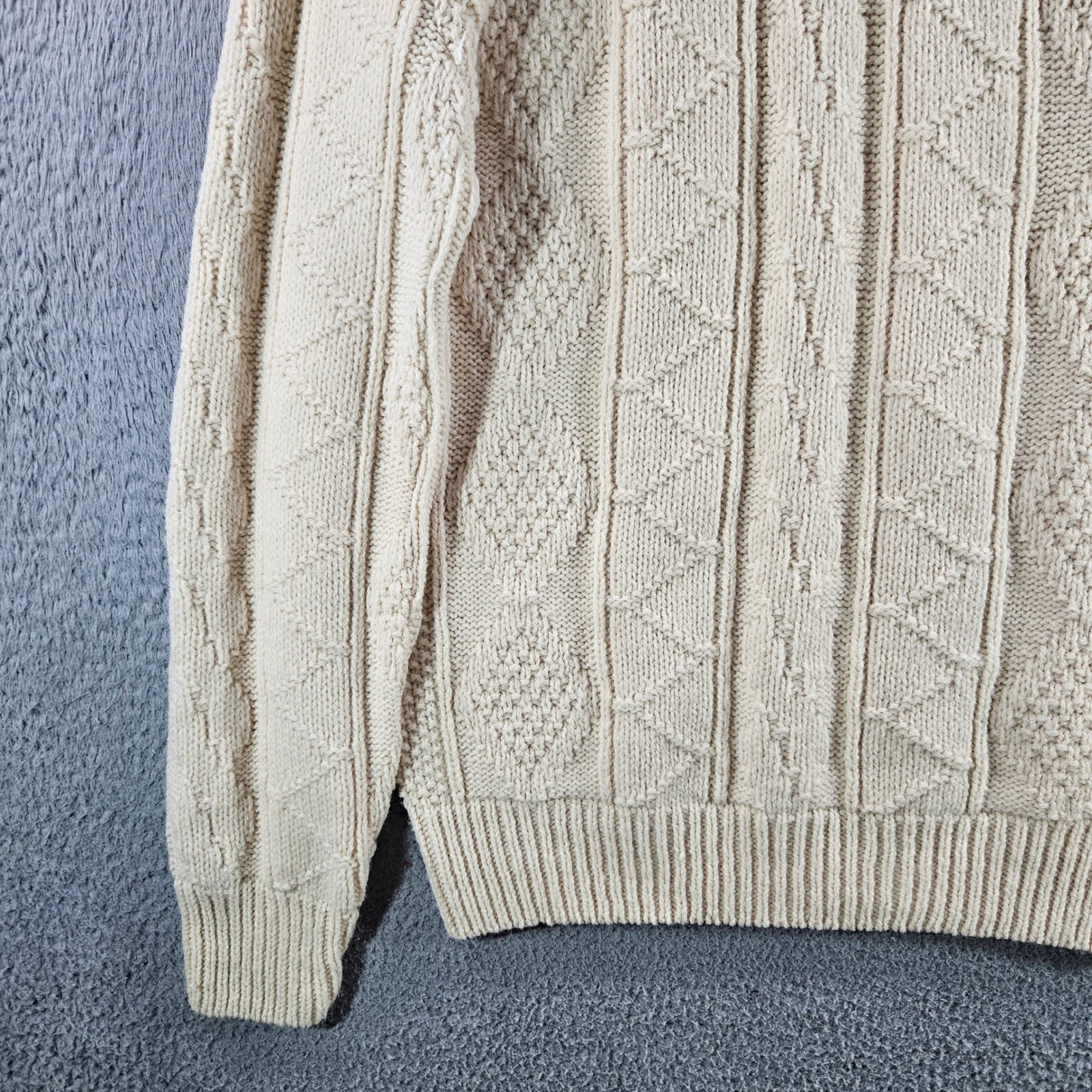 Vintage Lahmar Womens Cream Cable Knit Sweater Size Small Made in USA Ivory
