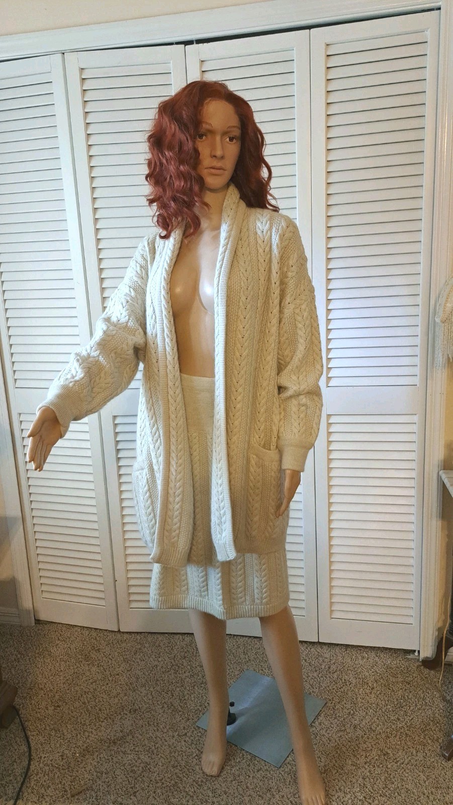 Escada Size 40 (8/10 Vtg Margaretha Ley Cream Mohair Cardigan Sweater Skirt Suit