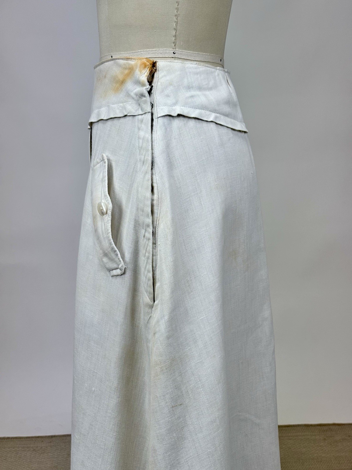 Edwardian 1910s Antique Cotton Skirt White Buttons Snaps Wide Hem Twill Weave
