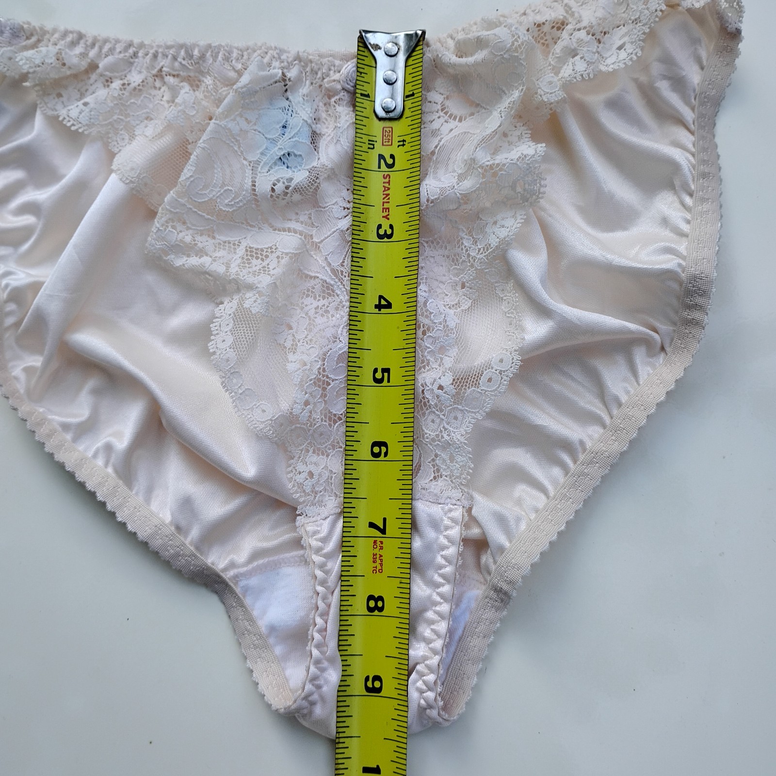 Vtg 80s ILGWU Label Sz-L Oscar de le Renta Nylon Satin & Lace Bikini Panties