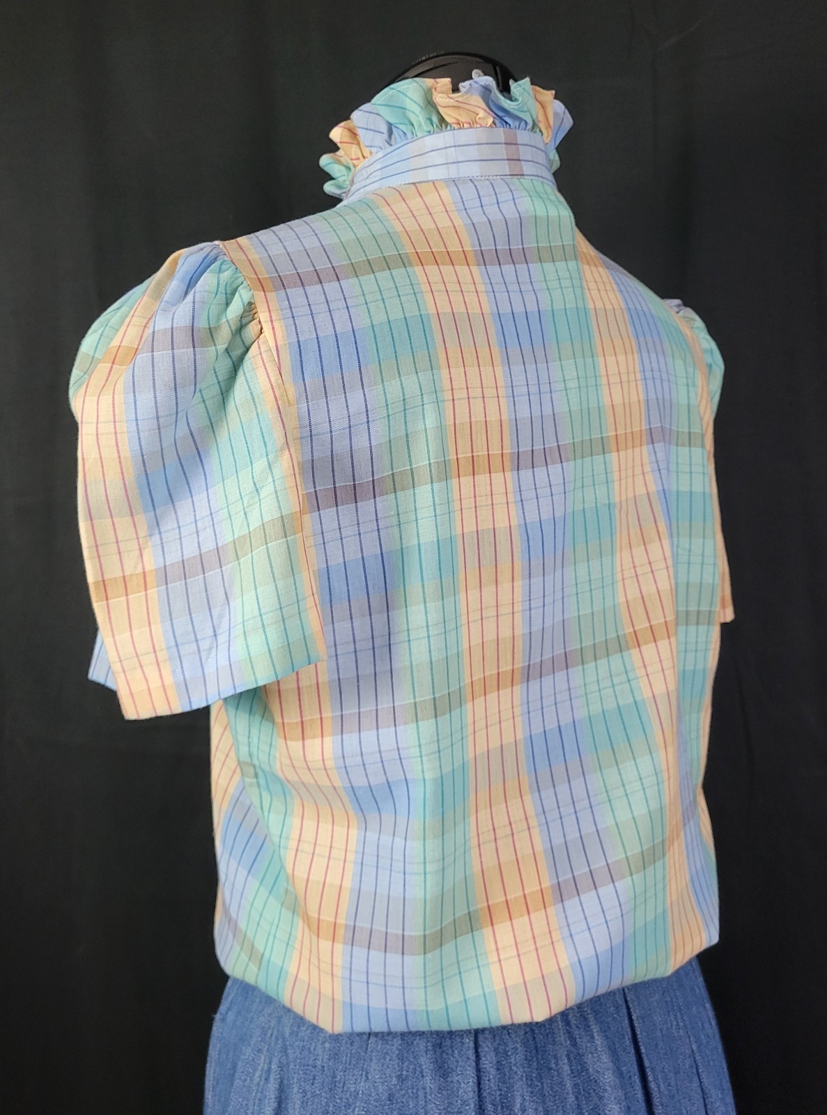 Vtg Lucky Winner Peach/Mint/Blue Plaid Top w Ruffled Collar Size 11/12