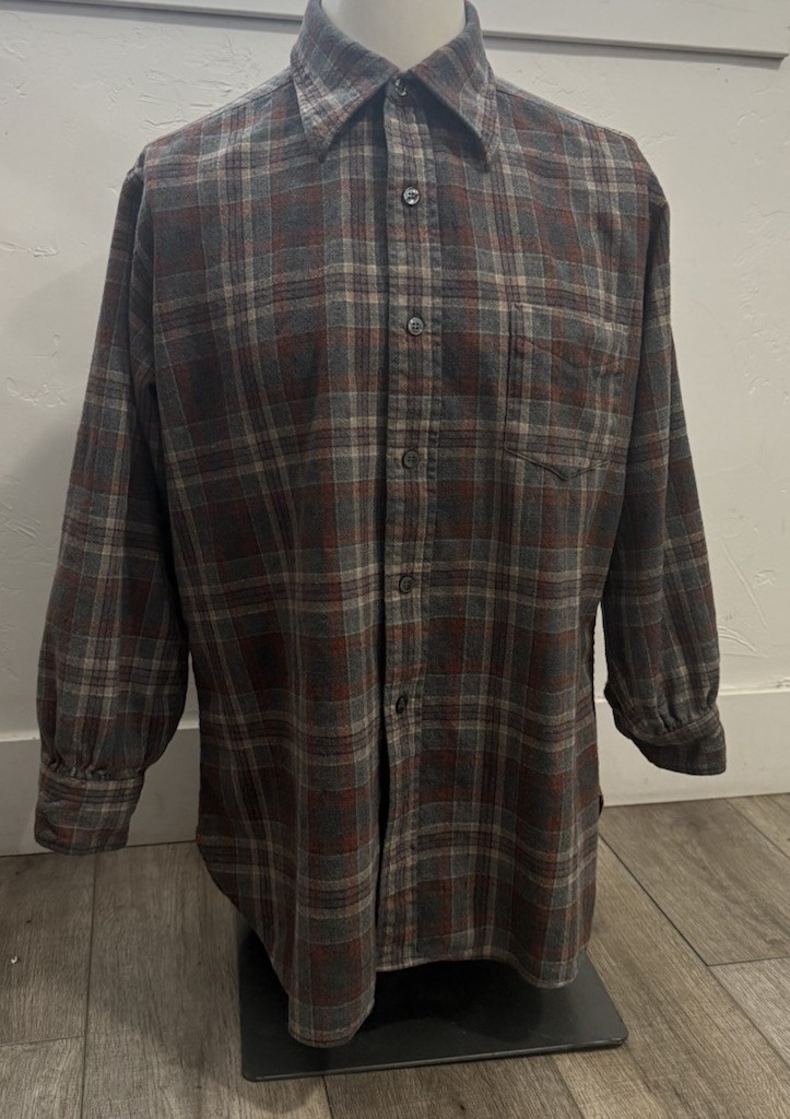 PENDLENTON plaid wool vintage shirt gray/orange women’s size Large pre-owned