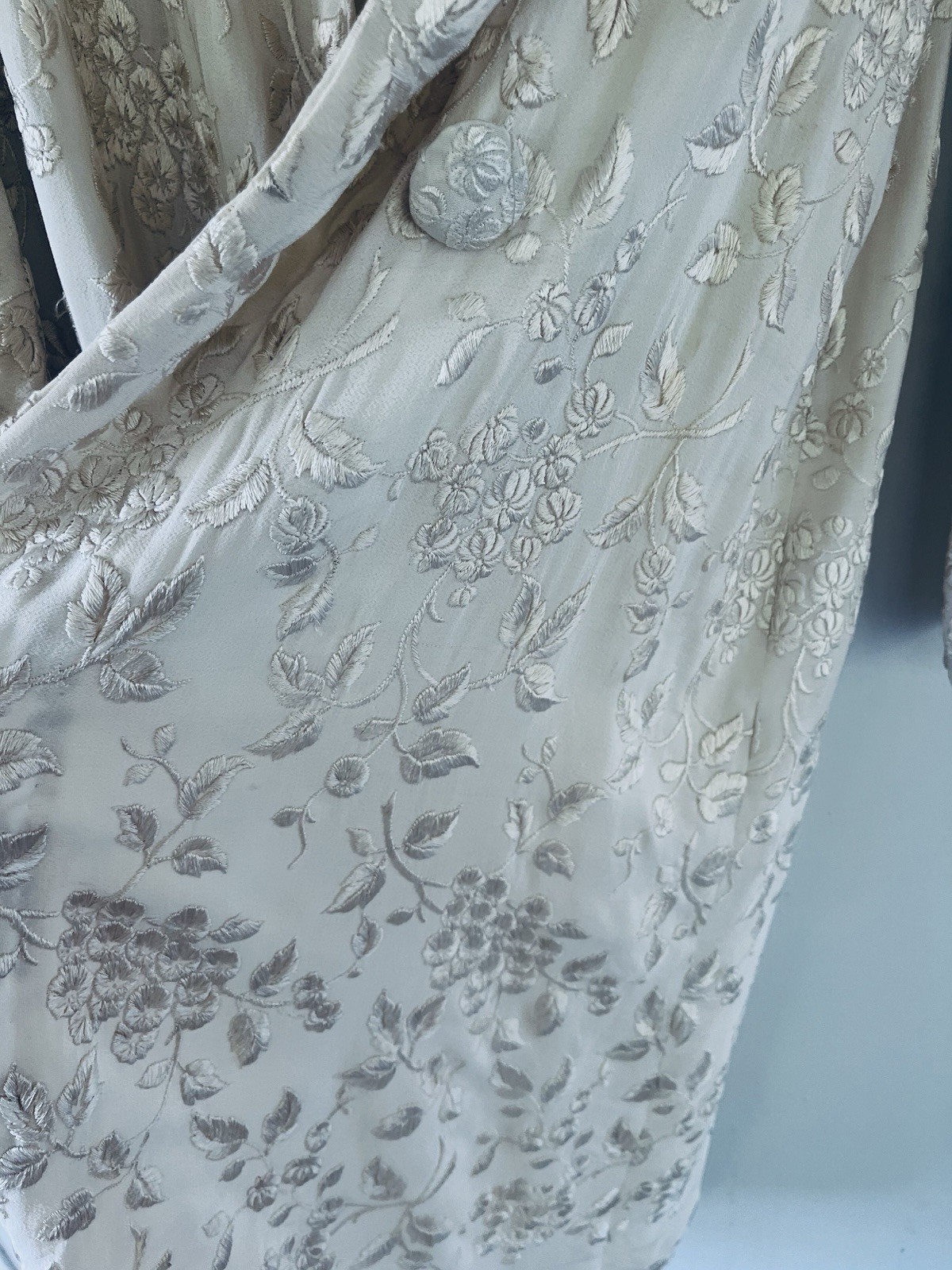 1920s Art Deco Vintage Embroidered Blush Silk Coat Attributed To House Of Lanvin