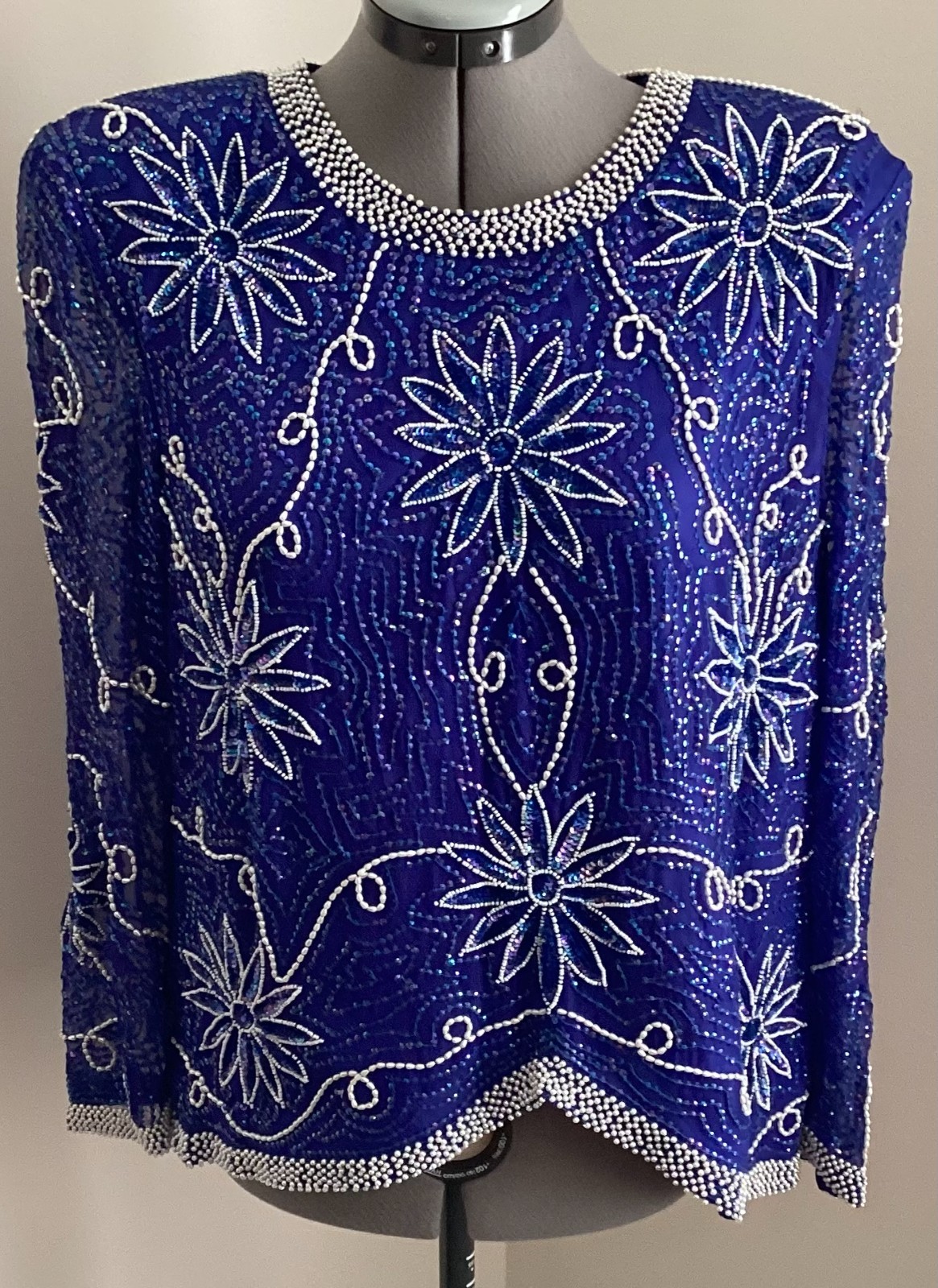 VTG Avalon sequin beaded long sleeve top blue white floral lined silk Large