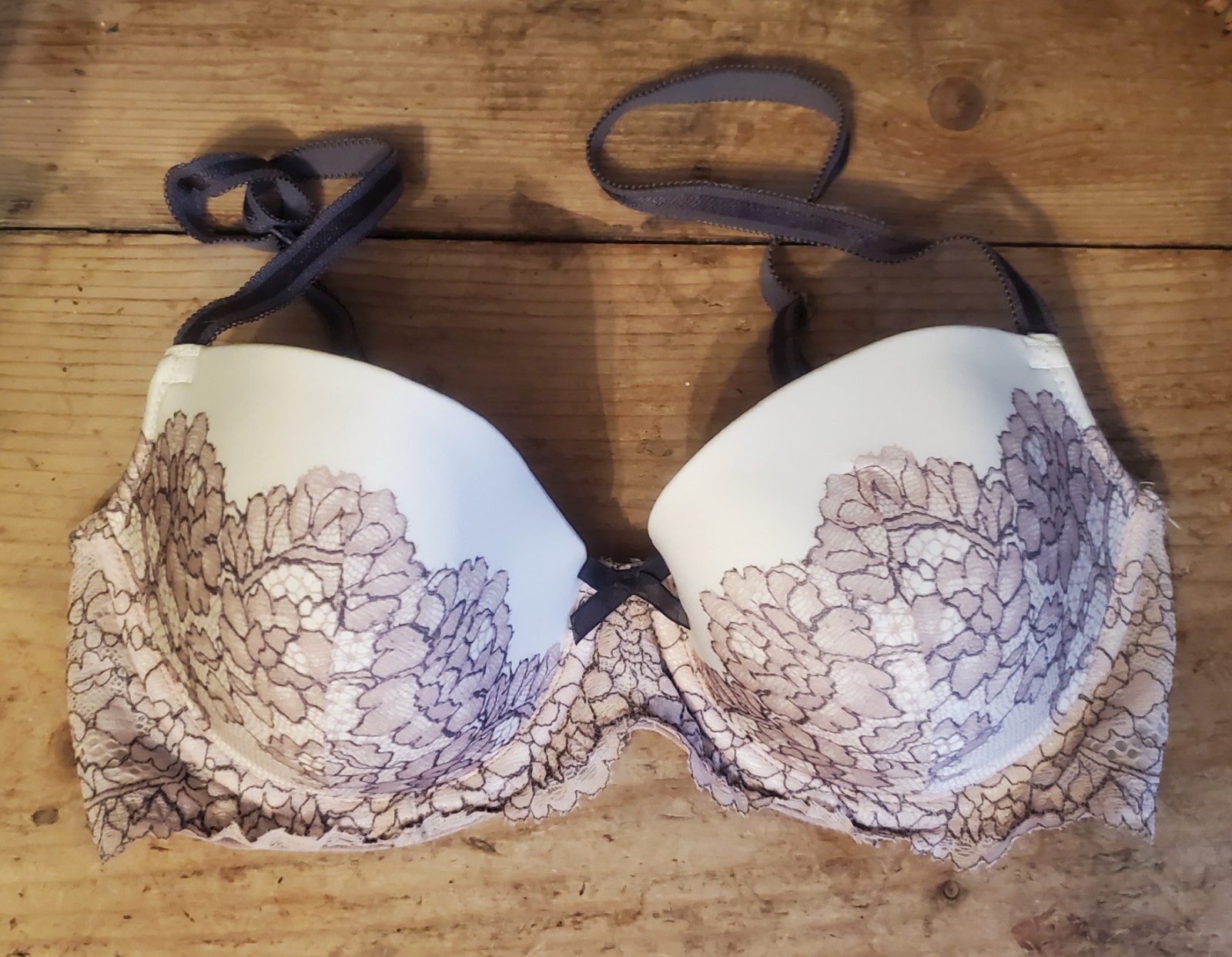 VICTORIA’S SECRET DREAM ANGELS LINED DEMI BRA White, Pink, Gray Size 32 D