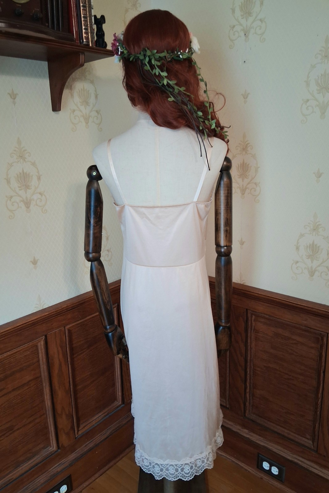 Vintage 1970s 1980s Sliperfection Beige Lacy Cottagecore Balletcore Slip Dress