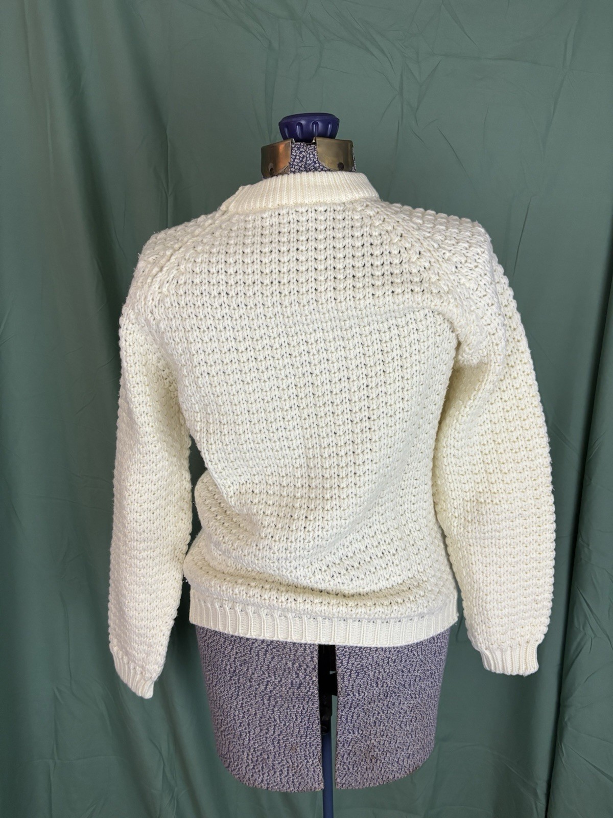 Vintage Sweater Women’s Small Chunky Ivory Cable Knit Retro Christmas Outdoors