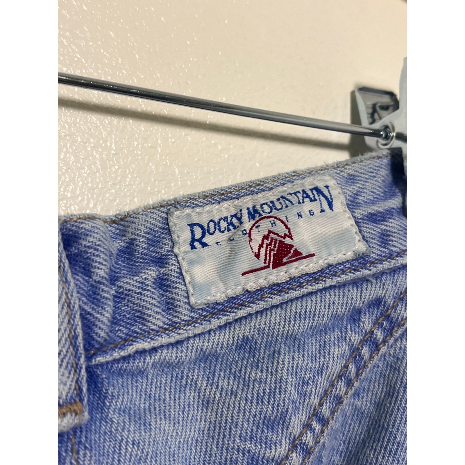 Vintage Rocky Mountain Clothing Co High Waisted Pleated Western Jeans Raw Hem