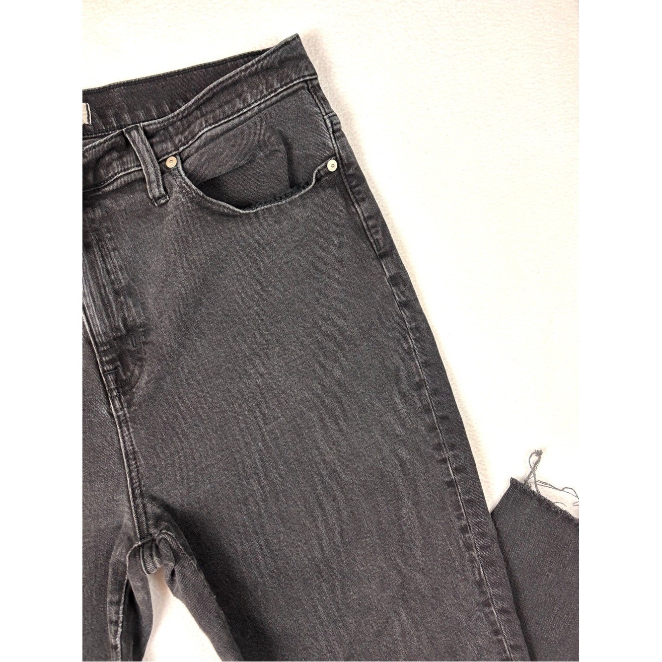 Madewell The Perfect Vintage Jean Fade Black Charcoal Gray Distress Raw Hem (32)