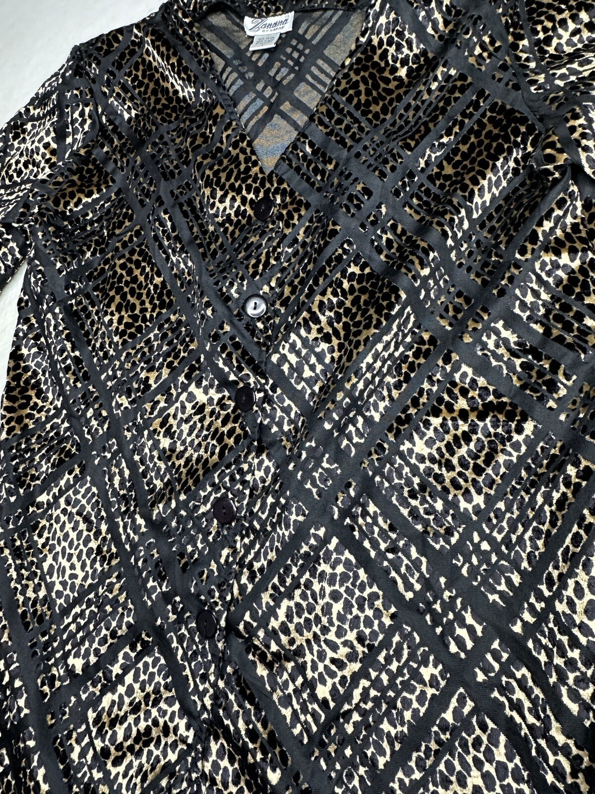 Zanana By Saraf Animal Print Button Down Long Sleeve Blouse Top Size Large Soft