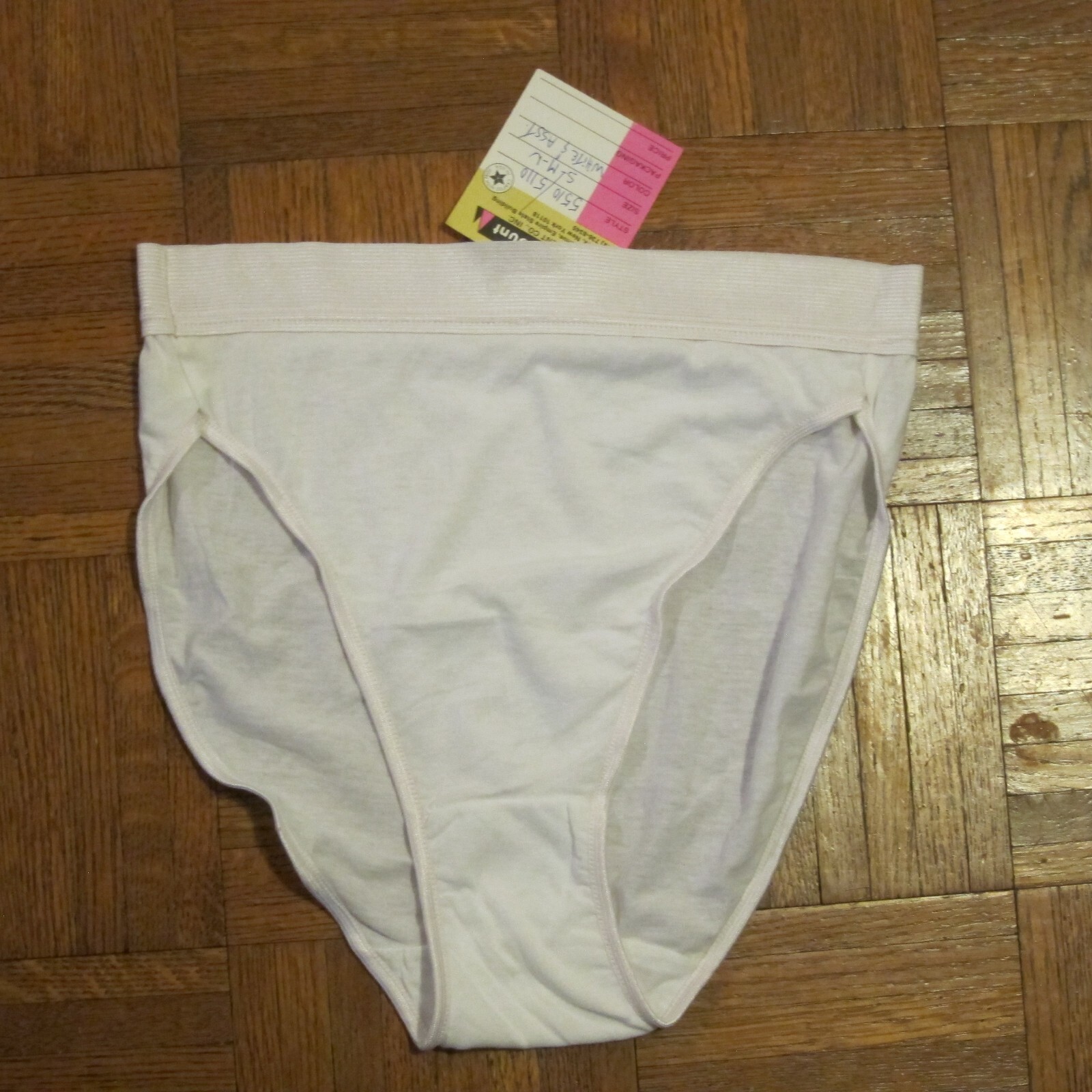 VINTAGE HIGH CUT HIPSTERS RN 20278 ROCKY MOUNT UNDERGARMENT CO MED