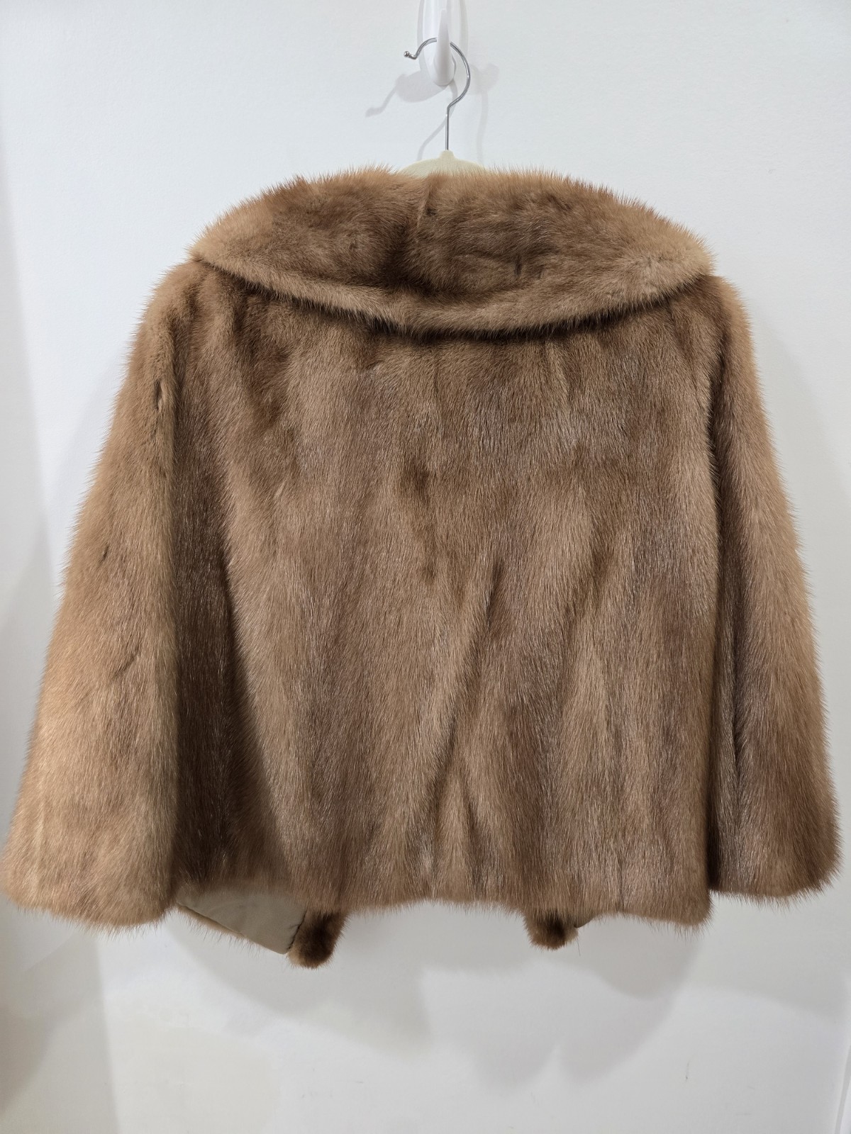 EMBA Pastel Natural Brown Mink Fur Coat Women’s Vintage Style