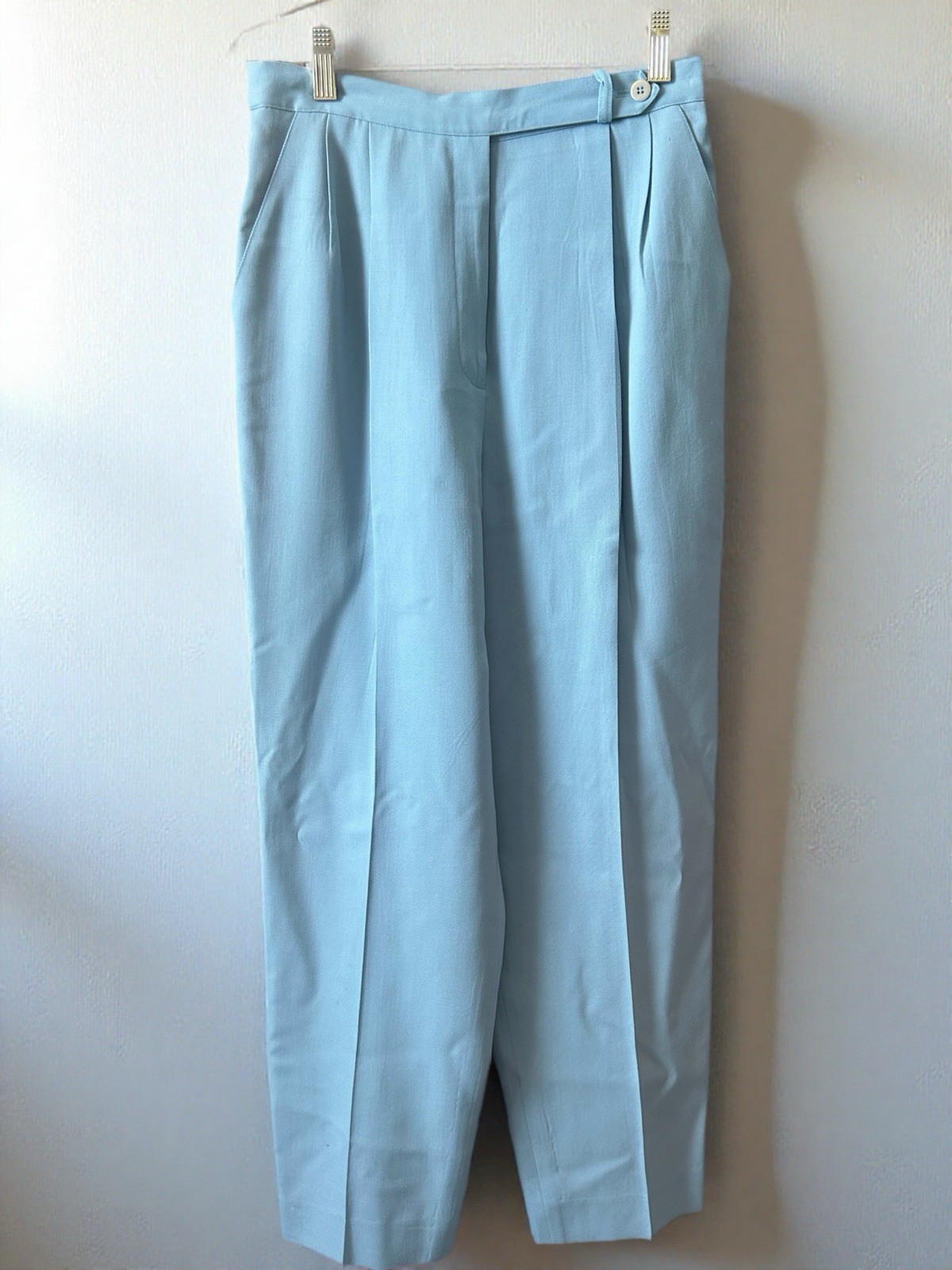 Vintage Hawksley & Wight Light Blue Slacks. Size 6 Petite