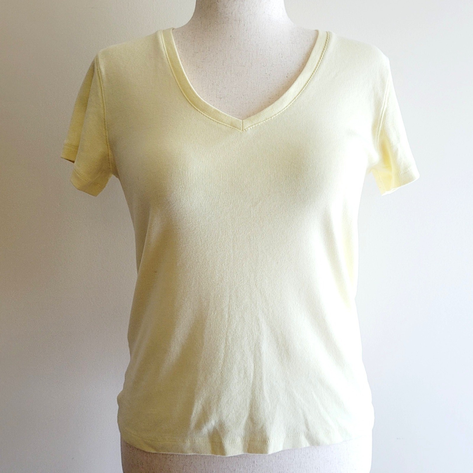 Vintage Gap Butter Yellow V-Neck T-Shirt, Women’s Large L, Cotton Y2K Minimalist