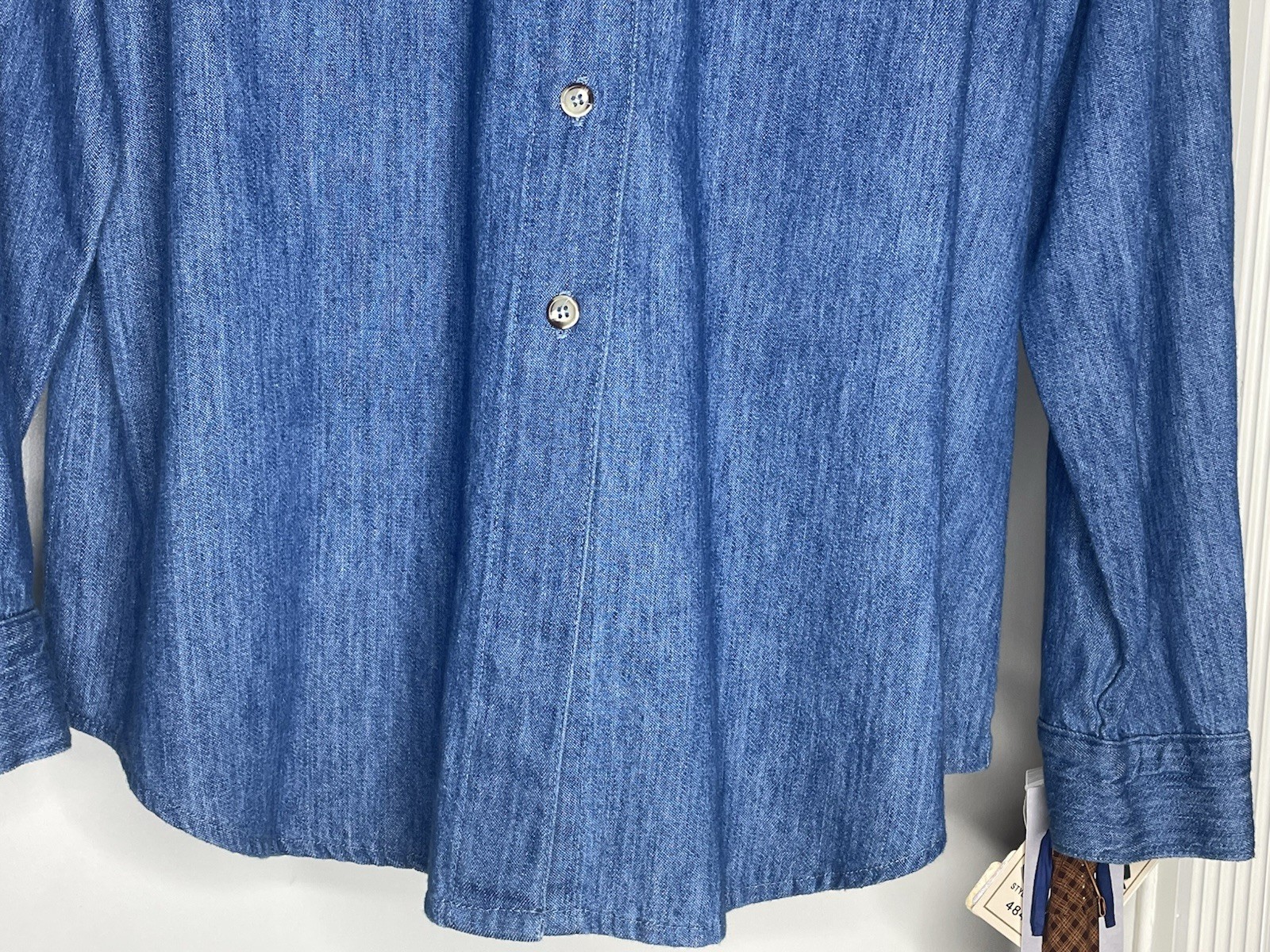 NOS Willowbend Medium Secretary L/S Blue Cotton Chambray Button Down Shirt