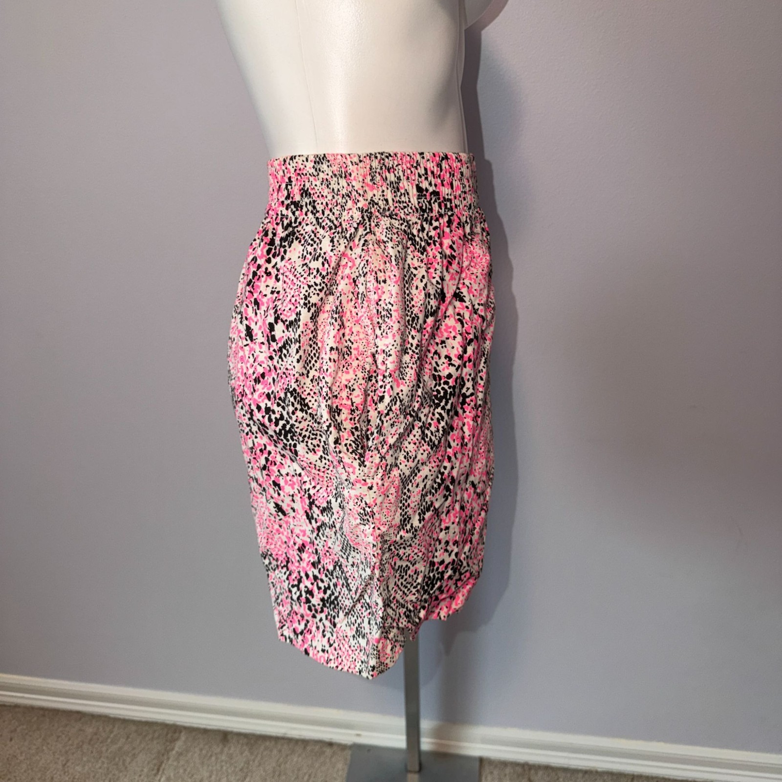 Vintage 80s Havana Max Deadstock Shorts Neon Pink Black Animal Print Snake Small