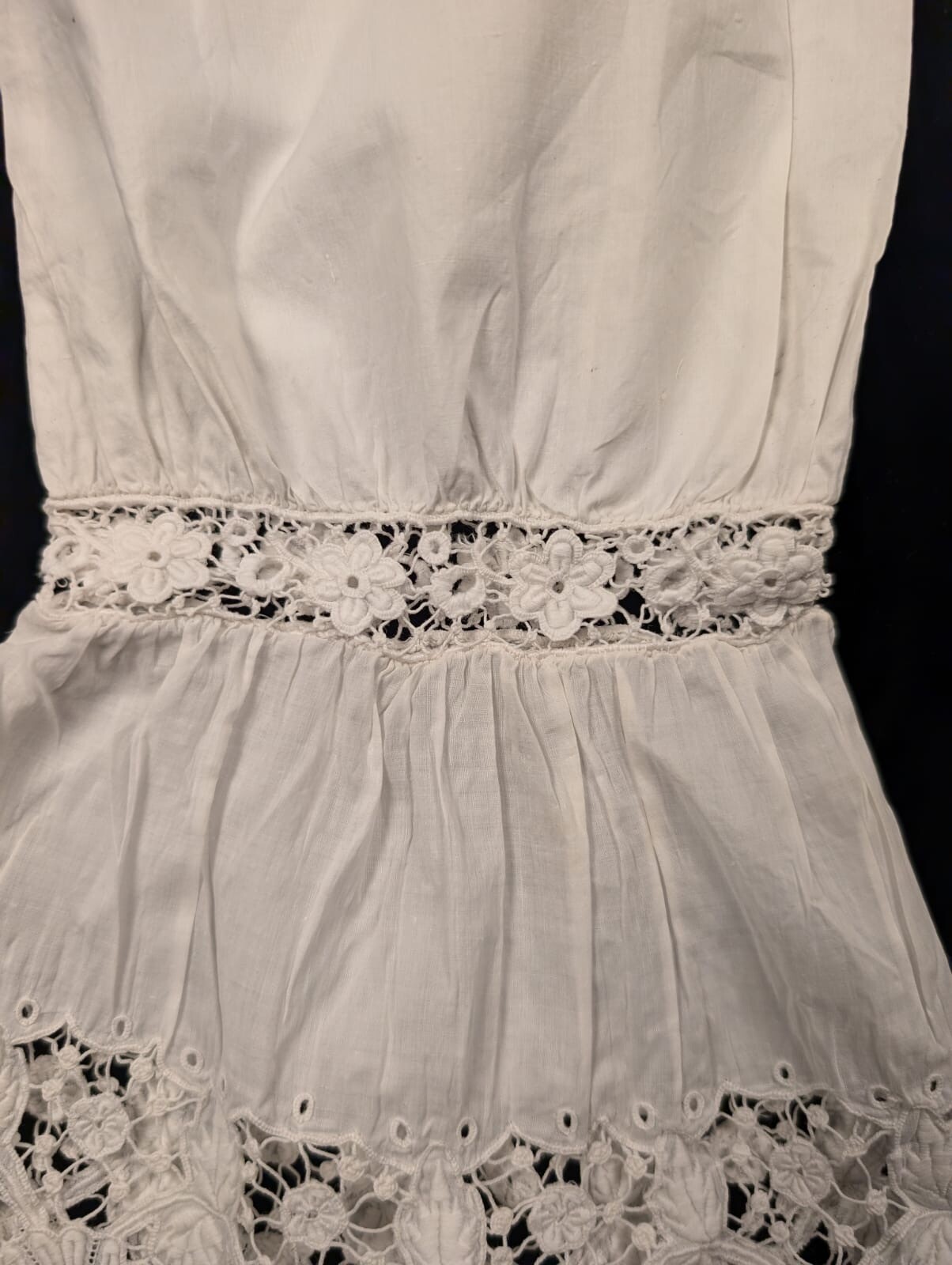 CIVIL WAR ERA 1850’S HAND EMBROIDERED WHITE UNDERSLEEVES FOR DRESS W FLORALS