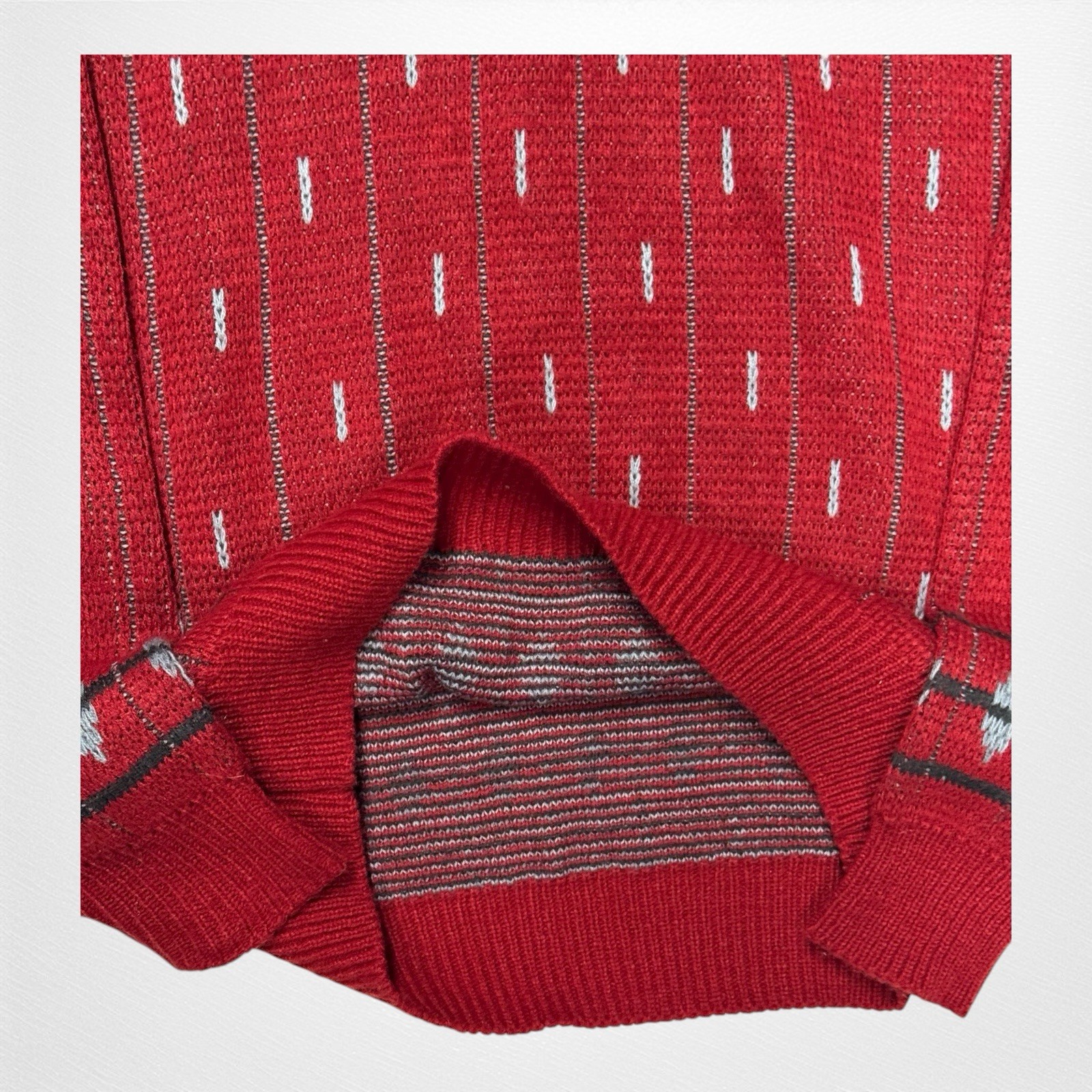 Vintage McGregor 1980s Red Knit Sweater Vertical Stripe Pattern Acrylic Large