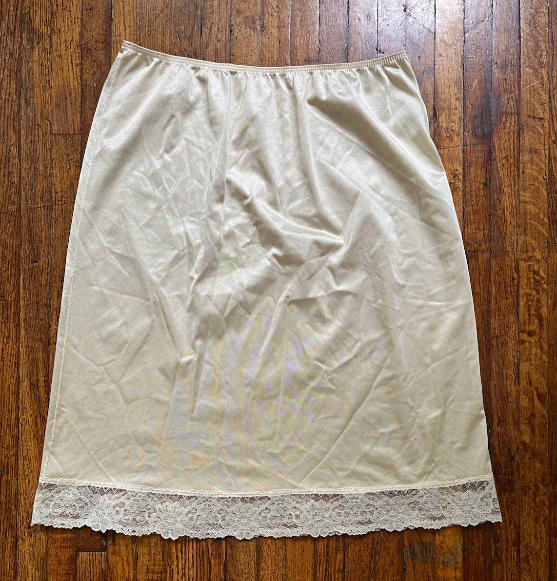 Vintage JcPenny Gaymode Slip Skirt L Cream Lace Hem Nylon