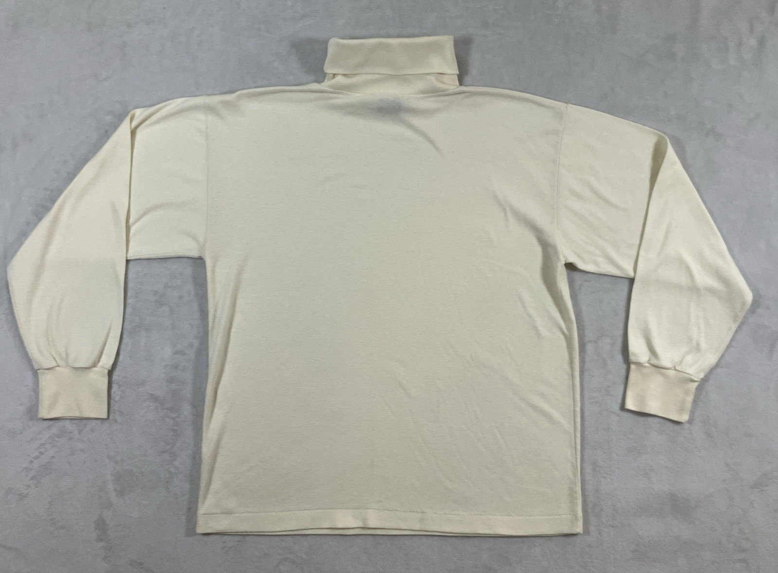 Vintage I.V.Y Turtleneck Sweatershirt Woman’s Ivory Size Large Y2K Long Sleeve
