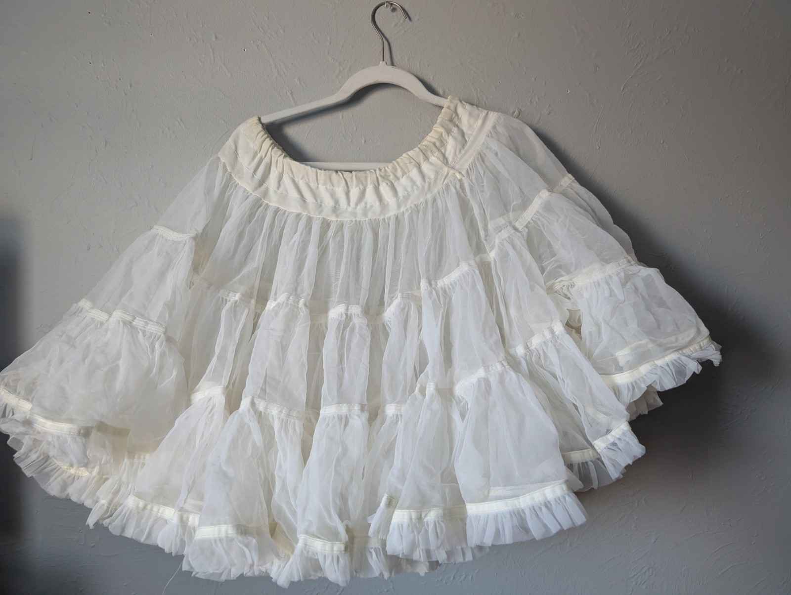 3 Partners Please Malco Modes Extra- 4-Tiers crinoline Square Dance White