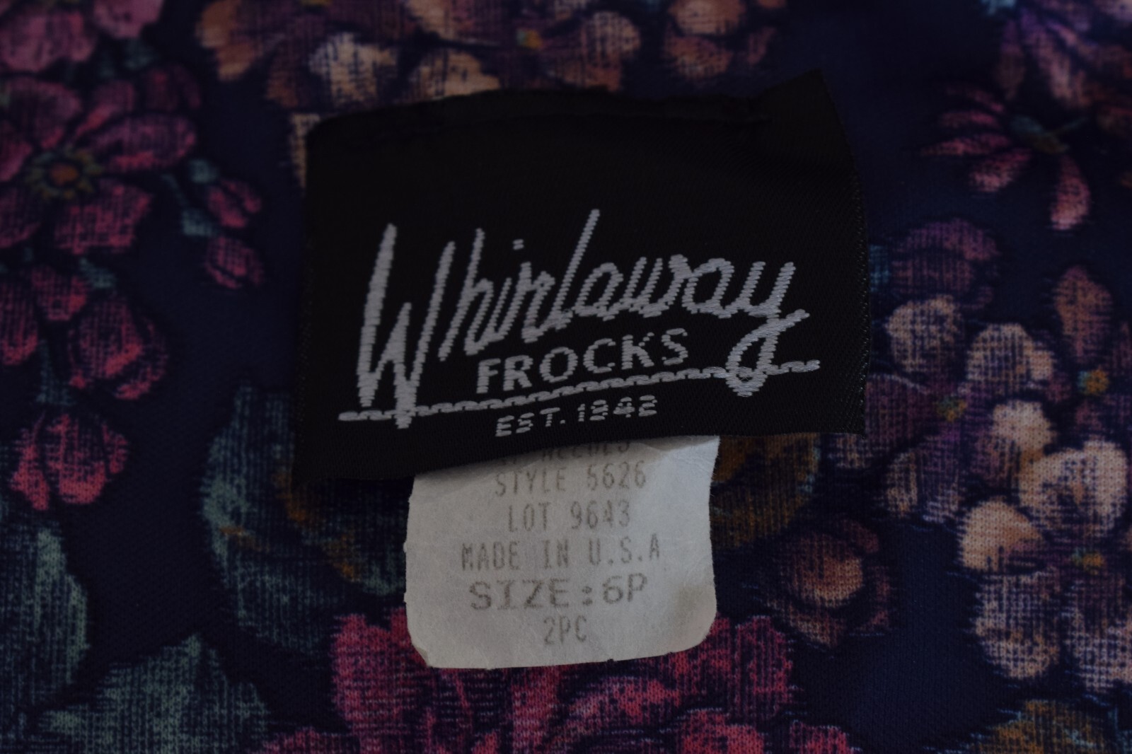 Vintage 80s Polyester Whirlaway Floral Print 3/4 Sleeve Button-up Blouse size 6P